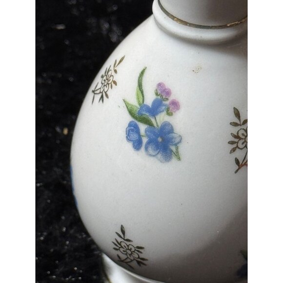 Vintage Hand Painted Gilded Porcelain Perfume Bottle / Vase White Floral - Picture 5 of 7